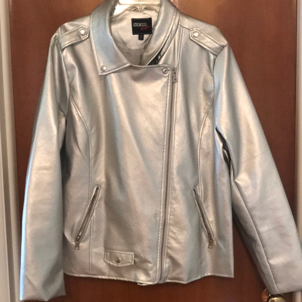 Star Style silver faux leather jacket size 2XL